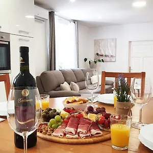 Villa Ana, Hreljin